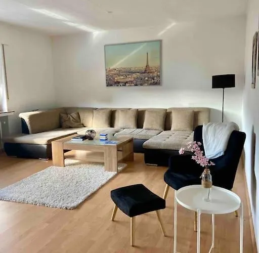 Fuer Bis Zu 4 Personen *