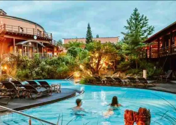 Fuer Bis Zu 4 Personen *